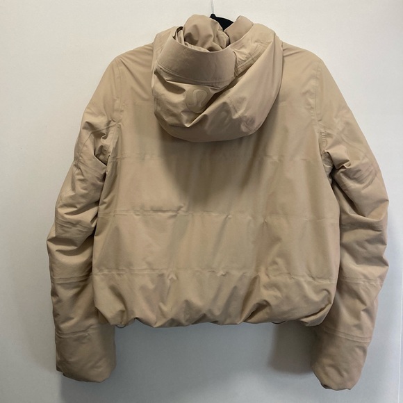 Lululemon Slush Hour Hooded Jacket in Trench - Picture 2 of 16